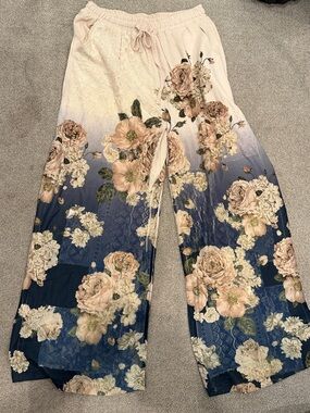Origami Women's Floral Wide-Leg Pants - Beige to Navy Ombre - L